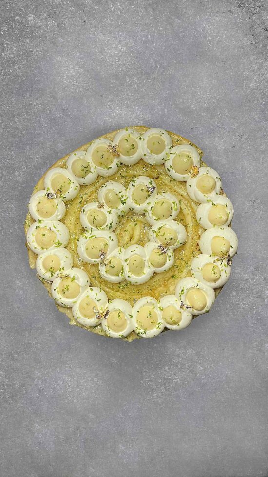 Lemon roll cake